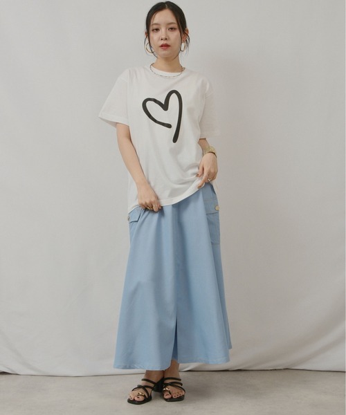 palm RICHE(ポームリシュ)の「FLOAT HEART T(Tシャツ/カットソー・レディース・チャコールグレー/オフホワイト/オレンジ系その他・M)」の12枚目の写真