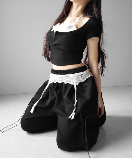 me+em select（ミームセレクト）の「【 ２color 】レースレイヤードドッキングスクエアネックＴシャツ ／ Lace layered docking square neck T-shirt（Tシャツ/カットソー・レディース・ブラック/ホワイト・FREE）」の9枚目の写真