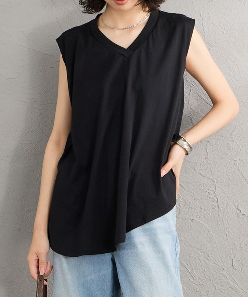 mizuiroind（ミズイロインド）の「[mizuiro ind/ミズイロインド] Vネック アシンメトリーノースリーブTシャツ（Tシャツ/カットソー・レディース・オフホワイト/ダークグレー/ブラック・F）」の2枚目の写真