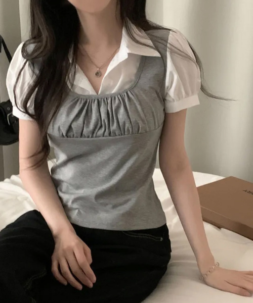 VIVID LADY(ビビッドレディー)の「シャツドッキング レイヤード風 半袖トップス(Tシャツ/カットソー・レディース・ブラック/グレー・FREE)」の2枚目の写真