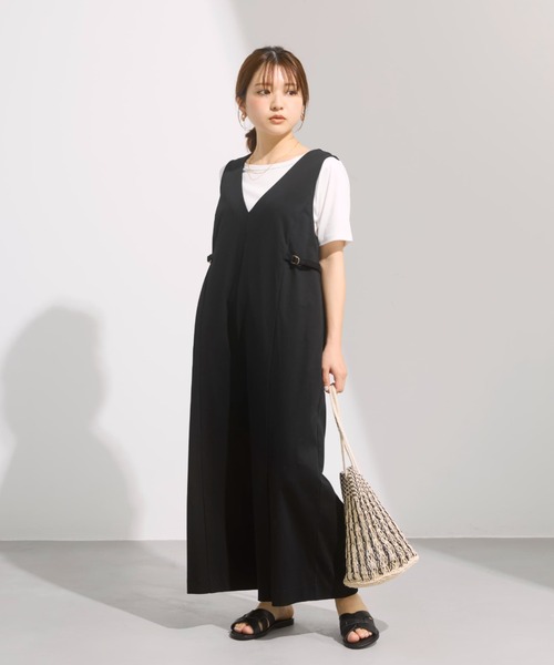 COHINA(コヒナ)の「【接触冷感】サイドベルトカットオールインワン 【低身長・小柄女性】(つなぎ/オールインワン・レディース・ブラック/グレイッシュベージュ・SHORT/REGULAR)」の9枚目の写真
