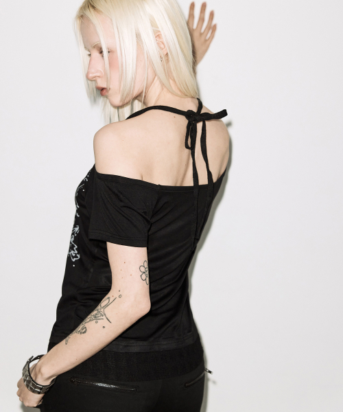 FANCY CLUB（ファンシークラブ）の「ロジホルターハーフショルダートップ（ブラック）F26QB136（Tシャツ/カットソー・レディース・その他・ONE）」の3枚目の写真