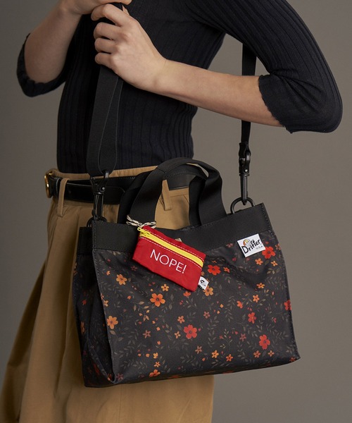 ♡期間限定出品♡並行輸入品 ノベルティレディースショルダーバッグ FAIRPORT MEDIUM TOTE／フェアポートミディアムトート（ショルダー