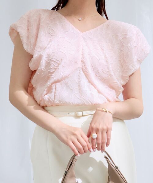 COHINA(コヒナ)の「2wayシアージャカードドレープブラウス 【低身長・小柄女性】(シャツ/ブラウス・レディース・ブラック/ピンク/アイボリー・ONE SIZE)」の3枚目の写真