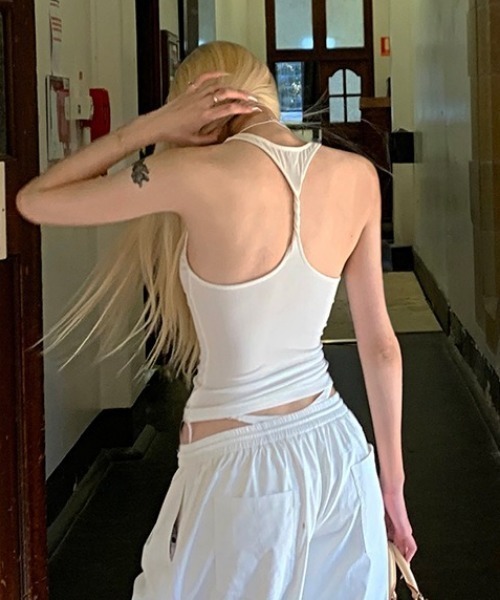Vipoa(ヴィポア)の「UネックY2Kデザイントップス(Tシャツ/カットソー・レディース・ホワイト/グレー・FREE)」の7枚目の写真