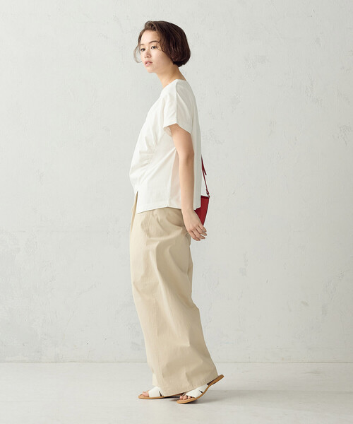 COMME CA ISM(コムサイズム)の「【接触冷感】アシンメトリータックTシャツ(Tシャツ/カットソー・レディース・チャコール/ホワイト/カーキ・MEDIUM/LARGE)」の6枚目の写真