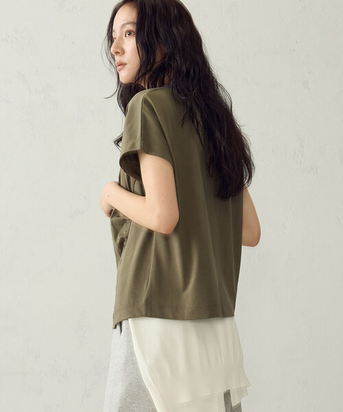COMME CA ISM(コムサイズム)の「【接触冷感】アシンメトリータックTシャツ(Tシャツ/カットソー・レディース・チャコール/ホワイト/カーキ・MEDIUM/LARGE)」の20枚目の写真
