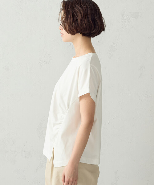 COMME CA ISM(コムサイズム)の「【接触冷感】アシンメトリータックTシャツ(Tシャツ/カットソー・レディース・チャコール/ホワイト/カーキ・MEDIUM/LARGE)」の11枚目の写真