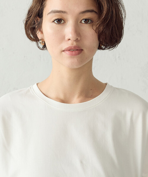 COMME CA ISM(コムサイズム)の「【接触冷感】アシンメトリータックTシャツ(Tシャツ/カットソー・レディース・チャコール/ホワイト/カーキ・MEDIUM/LARGE)」の13枚目の写真