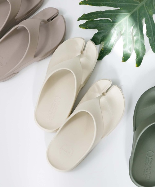 PAES(ペイズ)の「PAES_2285 WOMENS(サンダル・レディース・オリーブ/ライトベージュ/クリーム・24/23/22)」の4枚目の写真