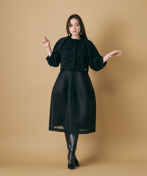 Audie a Muses(オーディアミューズ)の「【M-StyleLuxeコラボ】【人気のため追加】フロントダブルリボンブラウス(シャツ/ブラウス・レディース・ブラック・38/42)」の2枚目の写真