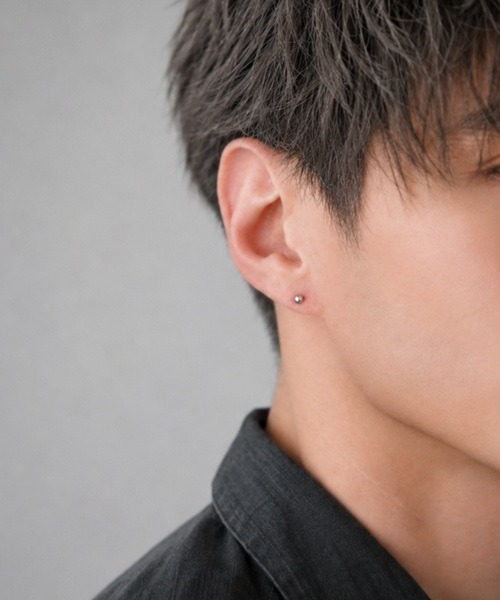 tone（トーン）の「Kare/【片耳用】シンプル ボール 球体 ファーストピアス 18G（ピアス（片耳用）・レディース・シルバー・FREE）」の2枚目の写真