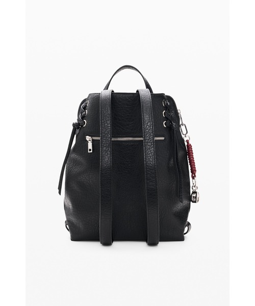 Desigual(デシグアル)の「ロゴ型押し ドローバックパック 黒(バックパック/リュック・レディース・ブラック・FREE)」の2枚目の写真