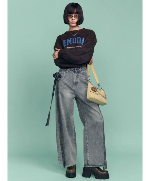 EMODA（エモダ）の「コンビネーションリボンユーズドジーンズ（デニムパンツ・レディース・ライトブルー/インディゴブルー・SMALL/MEDIUM/X-SMALL）」の5枚目の写真