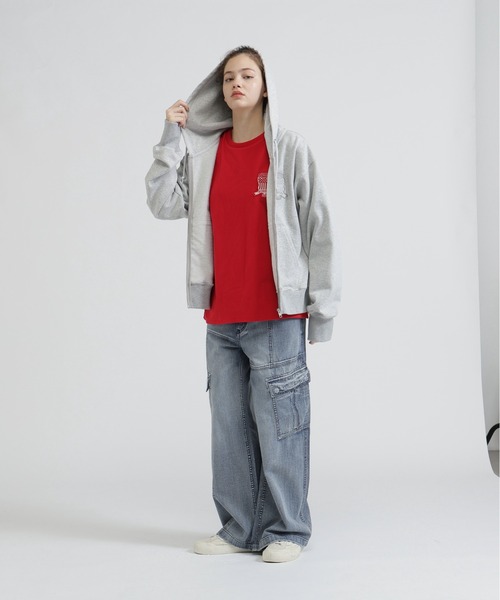 AVIREX(アヴィレックス)の「SIGNATURE VARSITY LOGO ZIP PARKA(パーカー・レディース・オフホワイト/グレー/ブラック・F)」の17枚目の写真