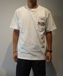 TOGA TOO（トーガトゥ）の「TOGA×NTS  Back print T-shirt TOGA×NTS（Tシャツ/カットソー）」