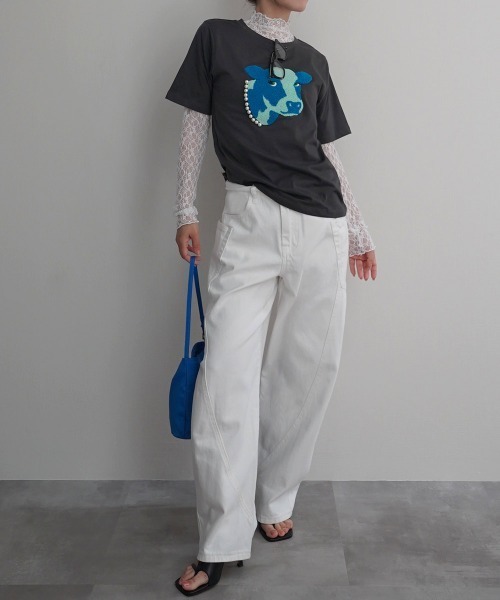 Rashik(ラシク)の「【Rashik】パール付アニマルモチーフTシャツ 半袖 サガラ 刺繍 カットソー トップス(Tシャツ/カットソー・レディース・オートミール/チャコールグレー・FREE)」の9枚目の写真