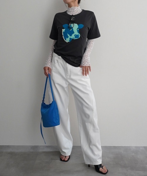 Rashik(ラシク)の「【Rashik】パール付アニマルモチーフTシャツ 半袖 サガラ 刺繍 カットソー トップス(Tシャツ/カットソー・レディース・オートミール/チャコールグレー・FREE)」の8枚目の写真
