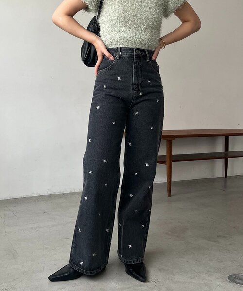 CAPRICIEUX LE'MAGE(カプリシューレマージュ)の「【低身長サイズあり】小花刺繍デニム(デニムパンツ・レディース・ブルー/ブラック・36/PS/38)」の7枚目の写真