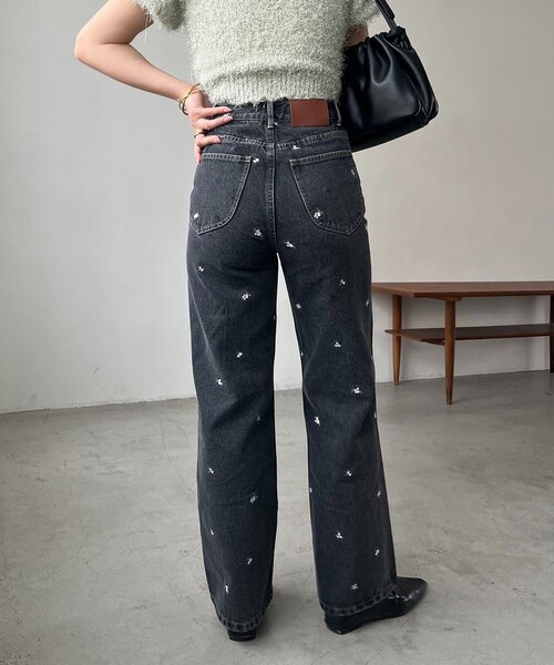 CAPRICIEUX LE'MAGE(カプリシューレマージュ)の「【低身長サイズあり】小花刺繍デニム(デニムパンツ・レディース・ブルー/ブラック・36/PS/38)」の12枚目の写真
