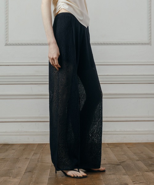 CREDONA(クレドナ)の「LACE KNIT PANTS/レースニットパンツ(その他パンツ・レディース・ネイビー/ライトイエロー・FREE)」の12枚目の写真