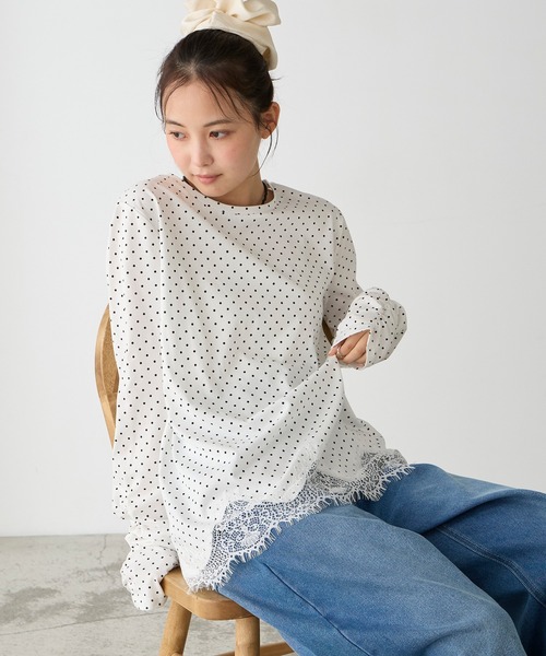 forksy.(フォルクシー)の「【forksy.】<エブリデイシリーズ>レースヘム ギャザースリーブカットソー / ドット・ベロア(Tシャツ/カットソー・レディース・ブラウン/ナチュラル/ホワイト系/ブラック/ブラック系・FREE)」の2枚目の写真