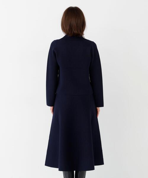 NATURAL BEAUTY BASIC(ナチュラルビューティーベーシック)の「ニットジャケット&スカートセットアップ(セットアップ・レディース・ネイビー/ダークブラウン・SMALL/MEDIUM)」の6枚目の写真