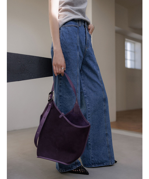 MEMUA（メムア）の「シグネチャー切り替えピンタックデニム（デニムパンツ・レディース・ブルー・SMALL/LARGE/MEDIUM）」の2枚目の写真