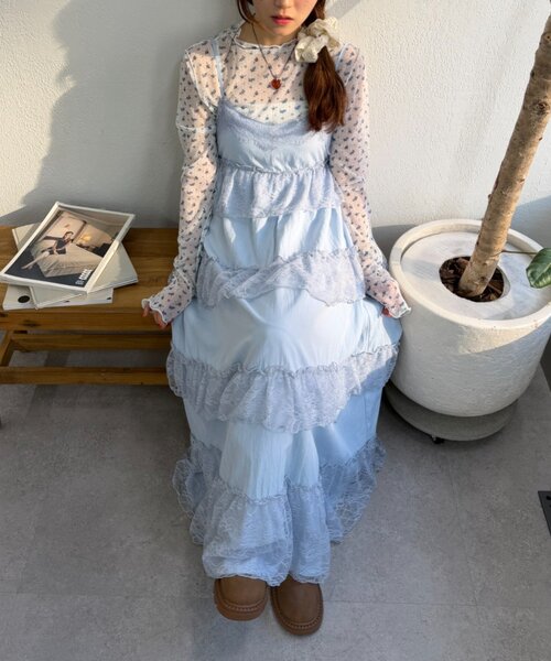 w closet(ダブルクローゼット)の「レースティアードキャミワンピース(ワンピース・レディース・ブラック/カーキ/ブルー/オフホワイト・FREE)」の4枚目の写真