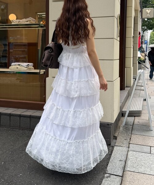 w closet(ダブルクローゼット)の「レースティアードキャミワンピース(ワンピース・レディース・ブラック/カーキ/ブルー/オフホワイト・FREE)」の8枚目の写真