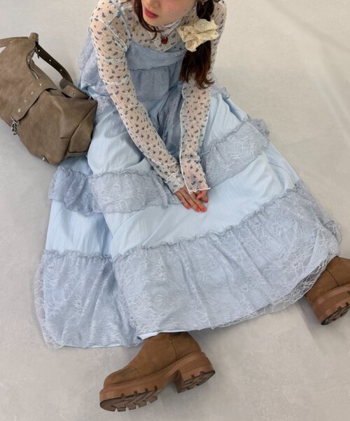w closet(ダブルクローゼット)の「レースティアードキャミワンピース(ワンピース・レディース・ブラック/カーキ/ブルー/オフホワイト・FREE)」の13枚目の写真