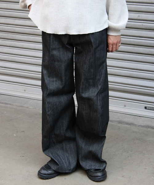 NVRFRGT(ネヴァーフォーゲット)の「NVRFRGT / ネヴァーフォーゲット WISM 別注 3D WIDELEG JEANS(デニムパンツ・メンズ・ブラック・1/2/3)」の1枚目の写真