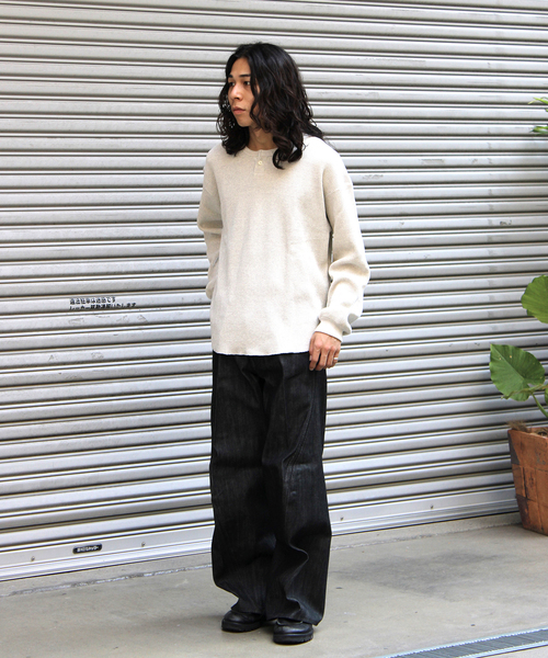 NVRFRGT(ネヴァーフォーゲット)の「NVRFRGT / ネヴァーフォーゲット WISM 別注 3D WIDELEG JEANS(デニムパンツ・メンズ・ブラック・1/2/3)」の3枚目の写真