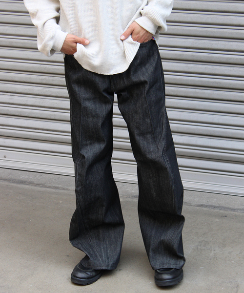 NVRFRGT(ネヴァーフォーゲット)の「NVRFRGT / ネヴァーフォーゲット WISM 別注 3D WIDELEG JEANS(デニムパンツ・メンズ・ブラック・1/2/3)」の5枚目の写真