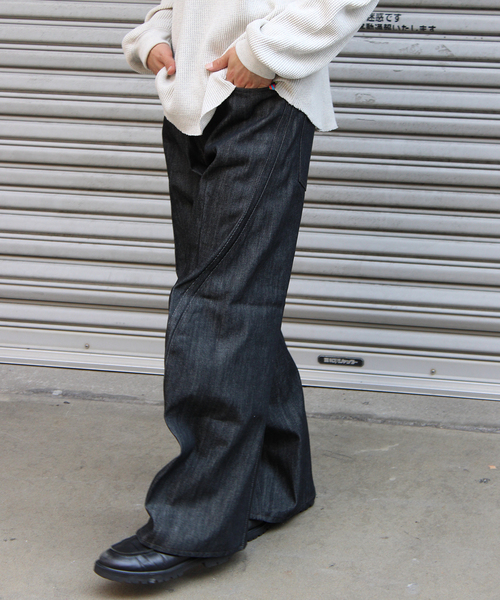 NVRFRGT(ネヴァーフォーゲット)の「NVRFRGT / ネヴァーフォーゲット WISM 別注 3D WIDELEG JEANS(デニムパンツ・メンズ・ブラック・1/2/3)」の6枚目の写真