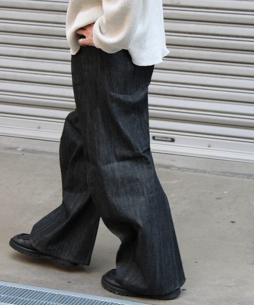 NVRFRGT(ネヴァーフォーゲット)の「NVRFRGT / ネヴァーフォーゲット WISM 別注 3D WIDELEG JEANS(デニムパンツ・メンズ・ブラック・1/2/3)」の7枚目の写真