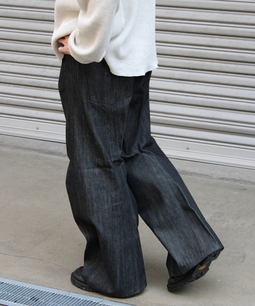 NVRFRGT(ネヴァーフォーゲット)の「NVRFRGT / ネヴァーフォーゲット WISM 別注 3D WIDELEG JEANS(デニムパンツ・メンズ・ブラック・1/2/3)」の8枚目の写真