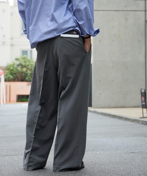 Dickies(ディッキーズ)の「Dickies/ディッキーズ TR TWO TUCK WIDE PANTS ツータックワイドスラックス センタープレス ストレートシルエット きれいめ カジュアル 2026年秋冬(スラックス・メンズ・ブラック/グレー/ブラウン・30inch/32inch/34inch)」の15枚目の写真