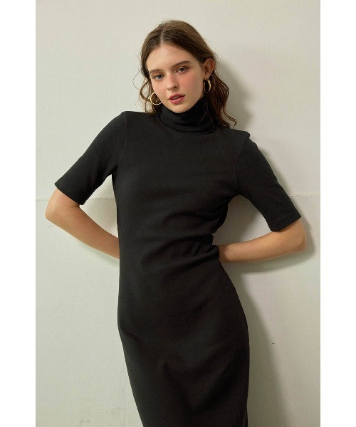 ALEXIA STAM(アリシアスタン)の「Back Open Turtleneck Maxi Dress /パッドin バックオープンワンピース(ワンピース・レディース・ベージュ/ブラック/グレー・S/L/M)」の10枚目の写真