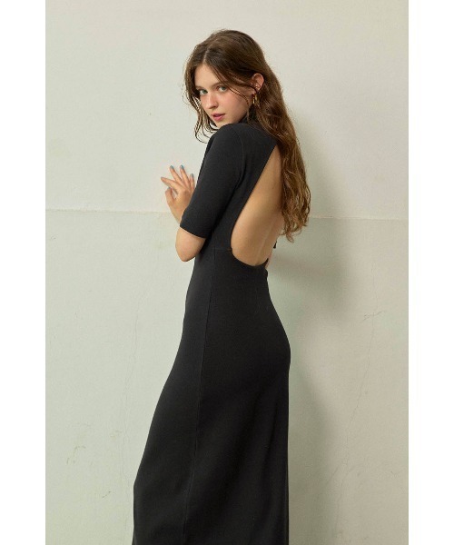 ALEXIA STAM(アリシアスタン)の「Back Open Turtleneck Maxi Dress /パッドin バックオープンワンピース(ワンピース・レディース・ベージュ/ブラック/グレー・S/L/M)」の11枚目の写真