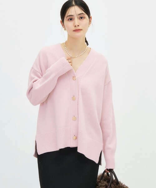 NOLLEY’S(ノーリーズ)の「【WEB&一部店舗限定カラーあり】MUSICゆったりVネックカーディガン(カーディガン/ボレロ・レディース・オフホワイト/グレー系その他2/グレー系その他/チャコールグレー/ベビーピンク/ブルー系その他7・38)」の6枚目の写真
