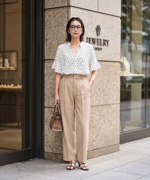 STYLE DELI(スタイルデリ)の「【DELI by】 ランダムドット×フレアスリーブ 軽やかシフォンブラウス(シャツ/ブラウス・レディース・ブラック/ホワイト・M)」の5枚目の写真