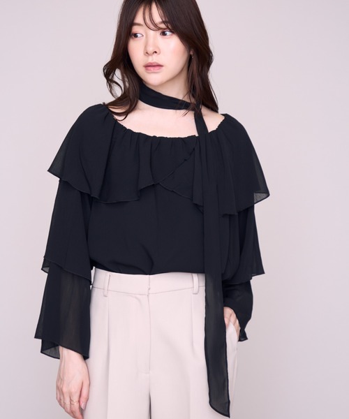 MISCH MASCH(ミッシュマッシュ)の「2026秋冬新作 タイチョーカー付ラッフルフリルブラウス(シャツ/ブラウス・レディース・ブラック/ベージュ/ピンク・フリ-)」の20枚目の写真