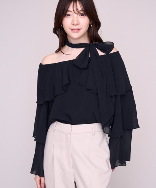 MISCH MASCH(ミッシュマッシュ)の「2026秋冬新作 タイチョーカー付ラッフルフリルブラウス(シャツ/ブラウス・レディース・ブラック/ベージュ/ピンク・フリ-)」の7枚目の写真