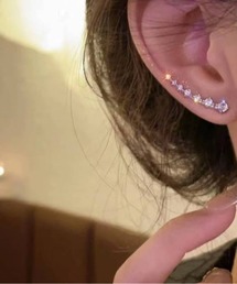 【TUNE】7連ストーンピアス