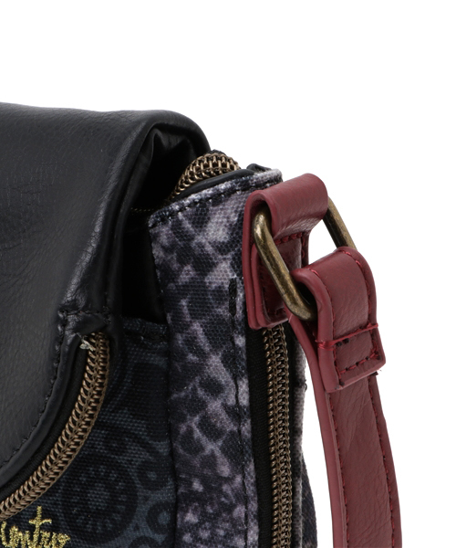 Desigual（デシグアル）の「「Desigual/デシグアル」バッグ（ショルダーバッグ・レディース・レッド系その他・ONE SIZE）」の11枚目の写真