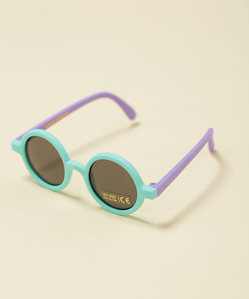 amabro(アマブロ)の「amabro/Honey Sunglasses UV400(サングラス・キッズ・ネイビー/イエロー/ライトブルー/ピンク系その他/ブラック/ライトピンク/ホワイト/ブルー/ピンク・FREE)」の3枚目の写真