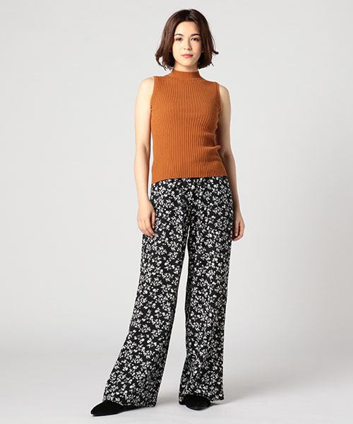 ESTNATION(エストネーション)の「ESTNATION モノトーンフラワーパンツ(その他パンツ・レディース・ダークブラック・38/36)」の10枚目の写真