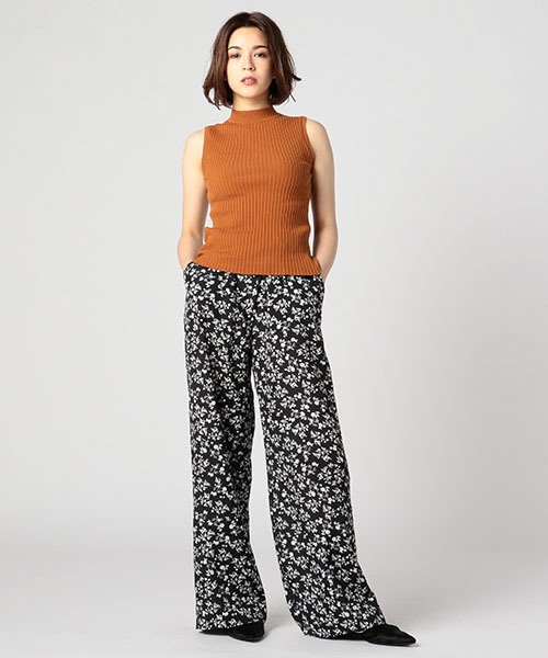 ESTNATION(エストネーション)の「ESTNATION モノトーンフラワーパンツ(その他パンツ・レディース・ダークブラック・38/36)」の11枚目の写真