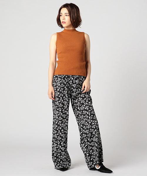 ESTNATION(エストネーション)の「ESTNATION モノトーンフラワーパンツ(その他パンツ・レディース・ダークブラック・38/36)」の13枚目の写真